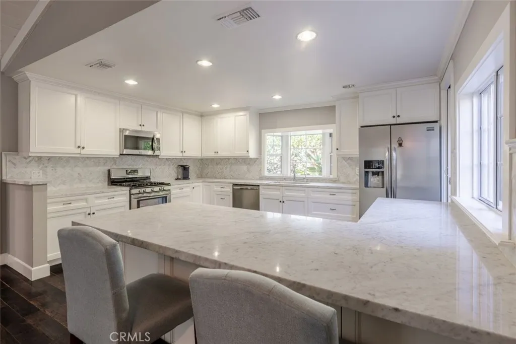 Additional image 26 of 2021 Orchard Lane Unit A, La Canada Flintridge, CA 91011