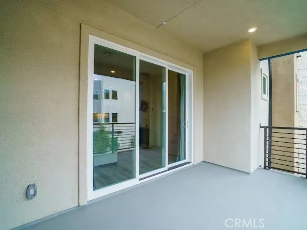 Additional image 26 of 352 Tank, Irvine, CA 92618