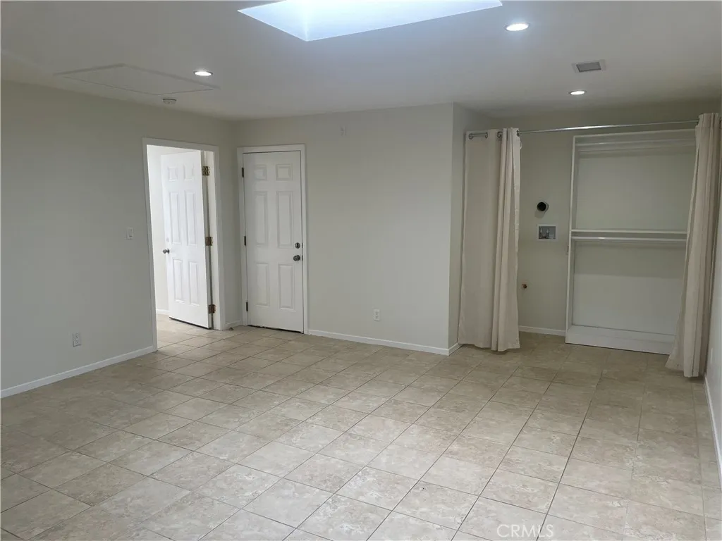 Additional image 113 of 21327 De La Osa Street, Woodland Hills, CA 91364