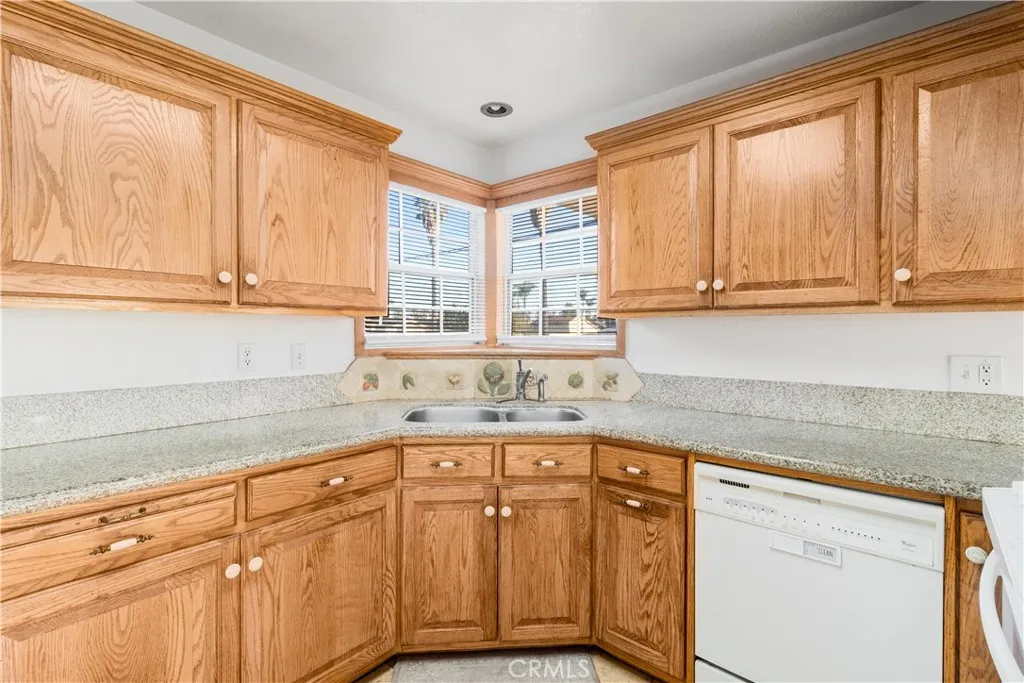 Additional image 111 of 2572 Harrison St, Riverside, CA 92503