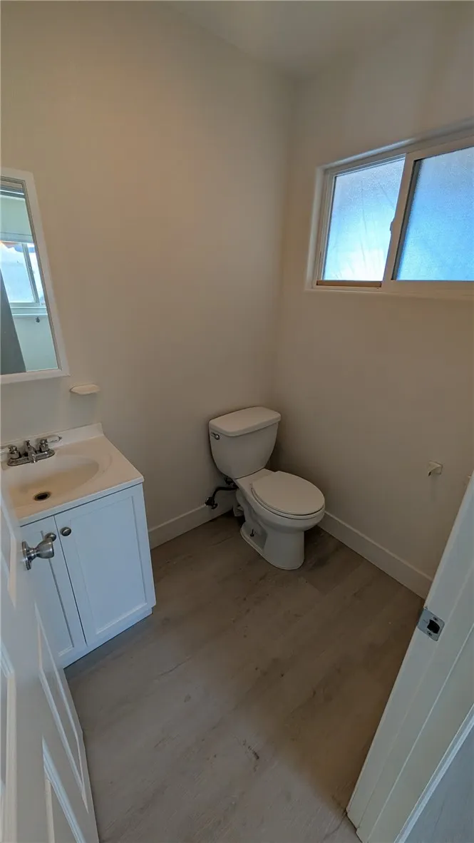 Additional image 19 of 905 W Sumner Ave Unit B, Lake Elsinore, CA 92530