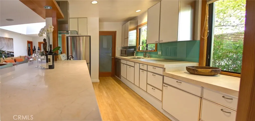 Additional image 63 of 1025 Indiana, Venice, CA 90291