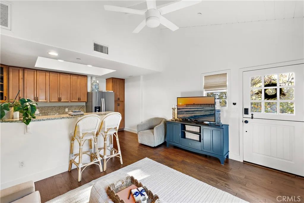 Additional image 6 of 1315 Dunning Drive Unit B, Laguna Beach, CA 92651