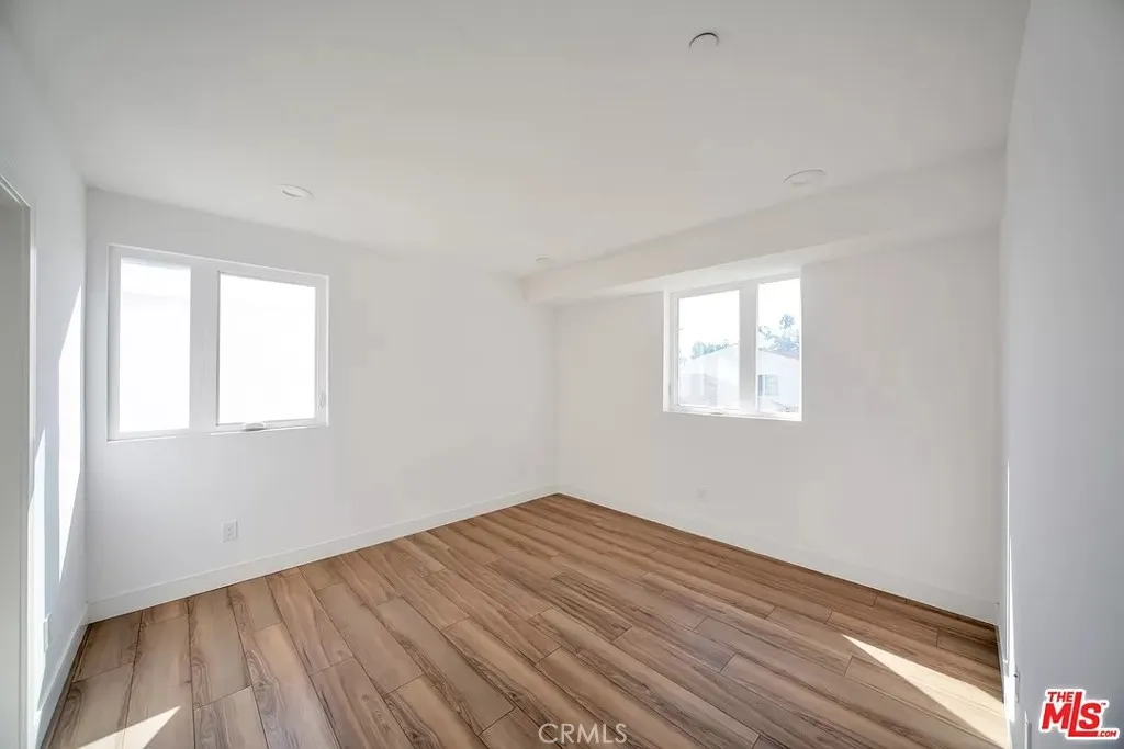 Additional image 125 of 2153 S West View Street, Los Angeles, CA 90016