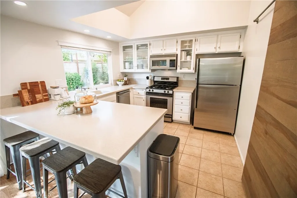 Additional image 3 of 23924 Ranney House Court, Valencia, CA 91355