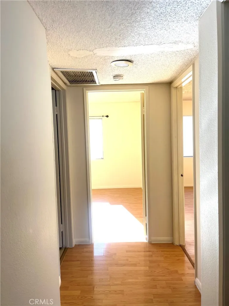Additional image 28 of 328 E Valencia Ave Apt G, Burbank, CA 91502
