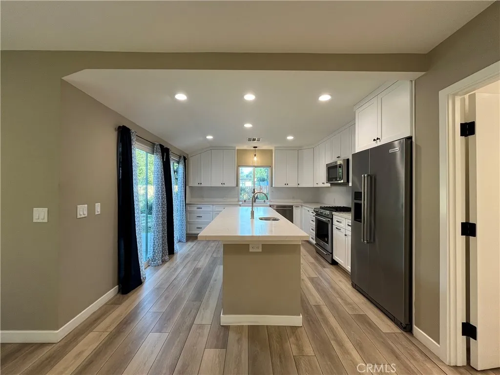 Additional image 10 of 5108 Serrania, Woodland Hills, CA 91364