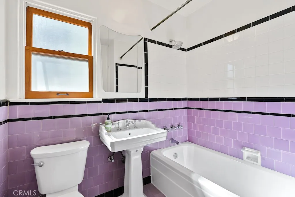 Additional image 62 of 2130 Apex, Los Angeles, CA 90039