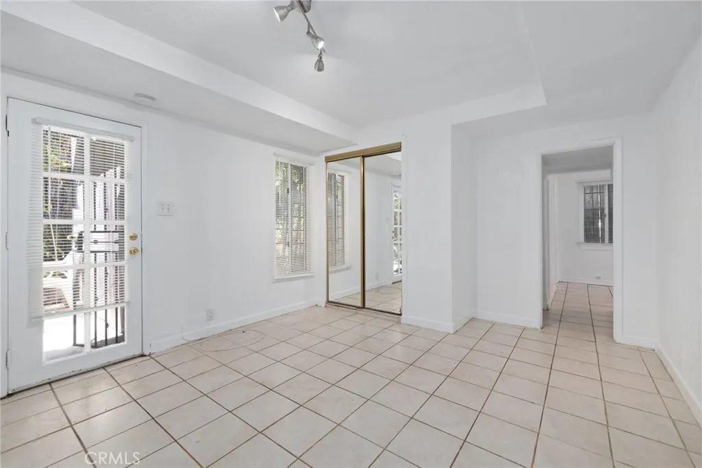 Additional image 9 of 1285 South Dunsmuir Ave, Los Angeles, CA 90019