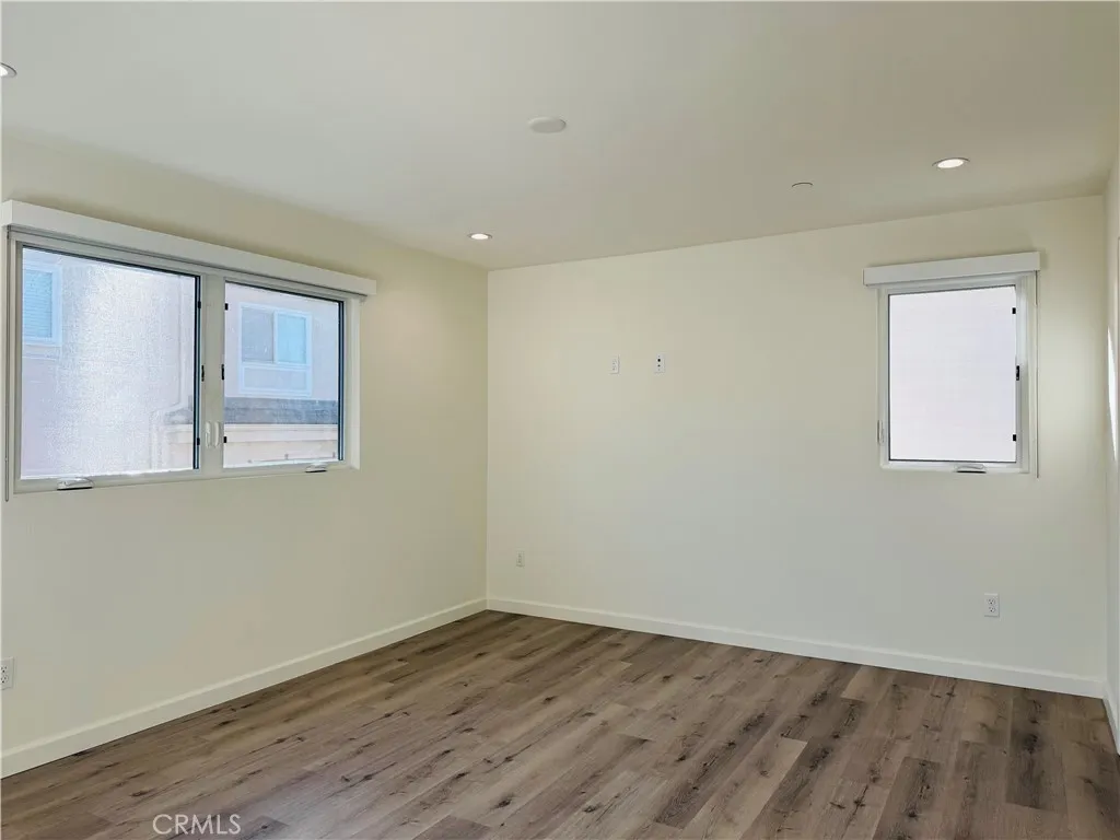 Additional image 32 of 11815 W Holly Way, Valley Village, CA 91607