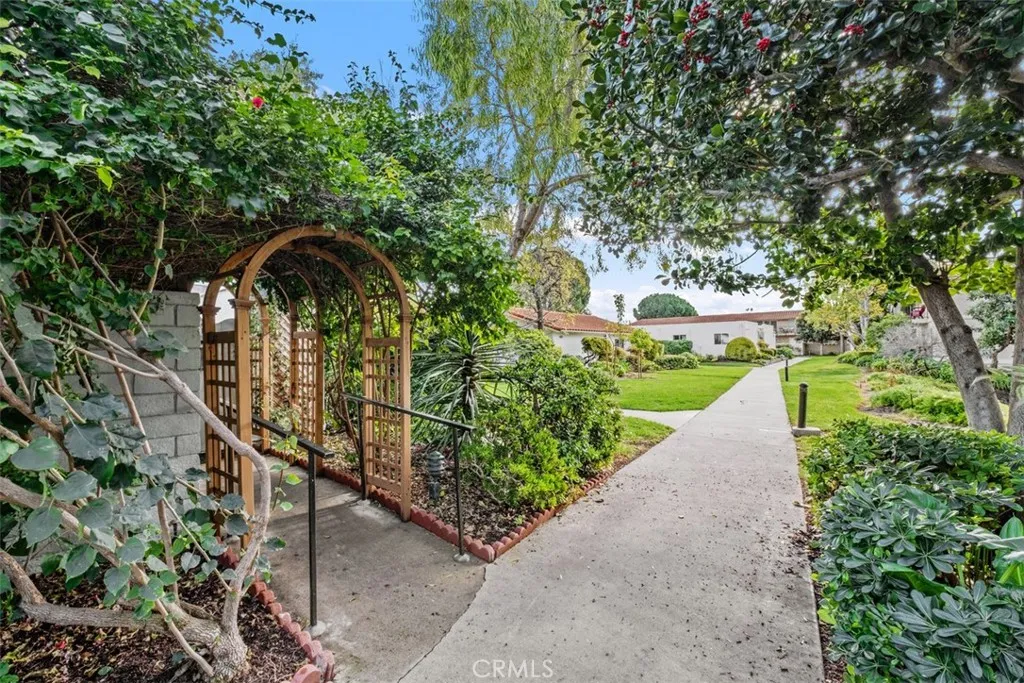 Additional image 34 of 2198 Via Mariposa E Unit D, Laguna Woods, CA 92637