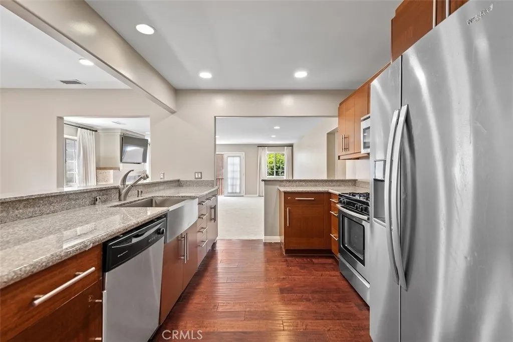 Additional image 36 of 18005 Bullock, Encino, CA 91316