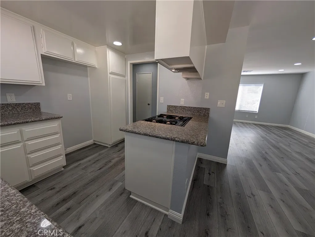 Additional image 86 of 527 E Colorado Boulevard Unit B, Monrovia, CA 91016