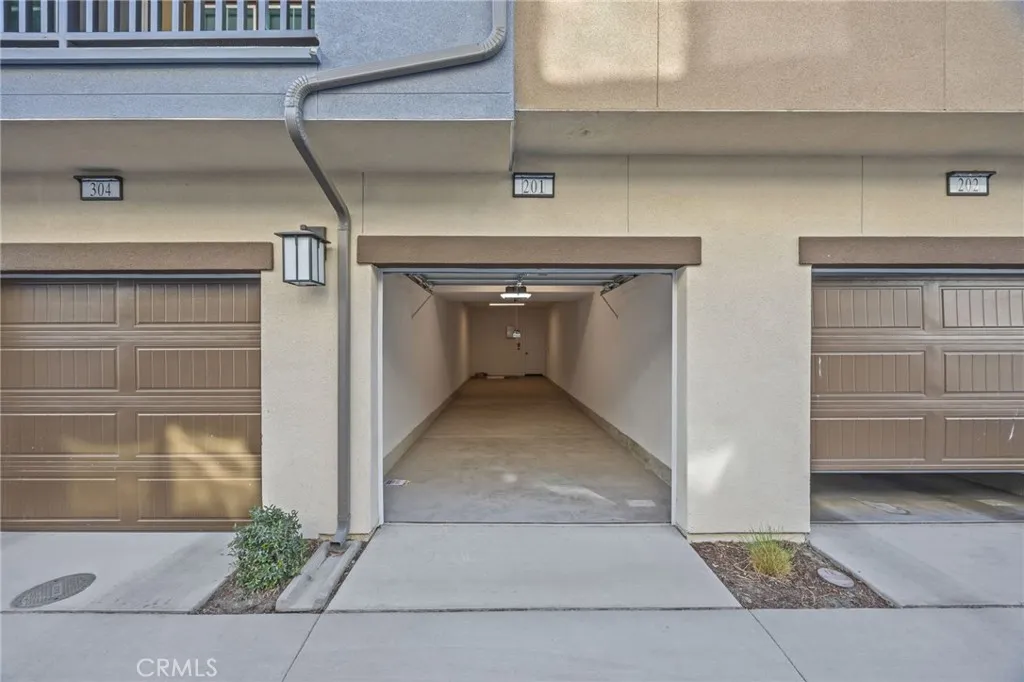 Additional image 29 of 6137 Valentina Way Unit 201, Eastvale, CA 92880