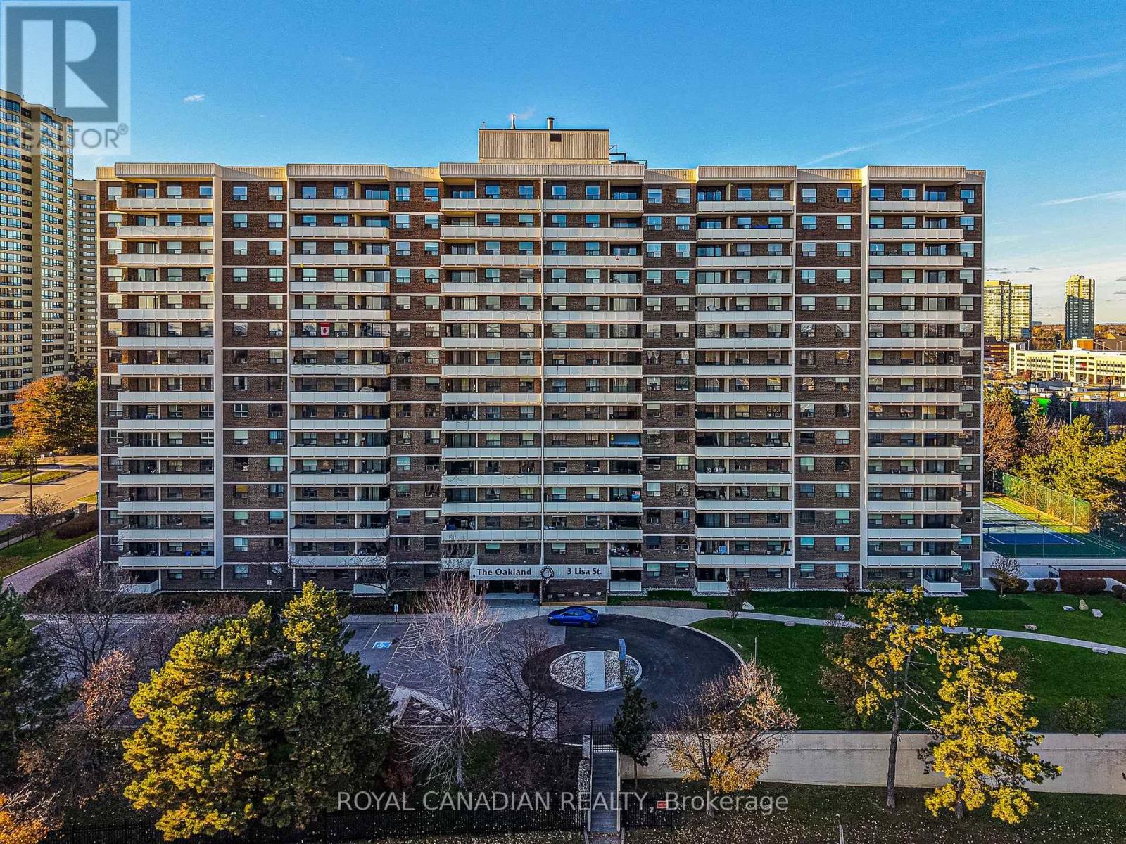 512 - 3 LISA STREET|Brampton (Queen Street Corridor), Ontario L6T4A2