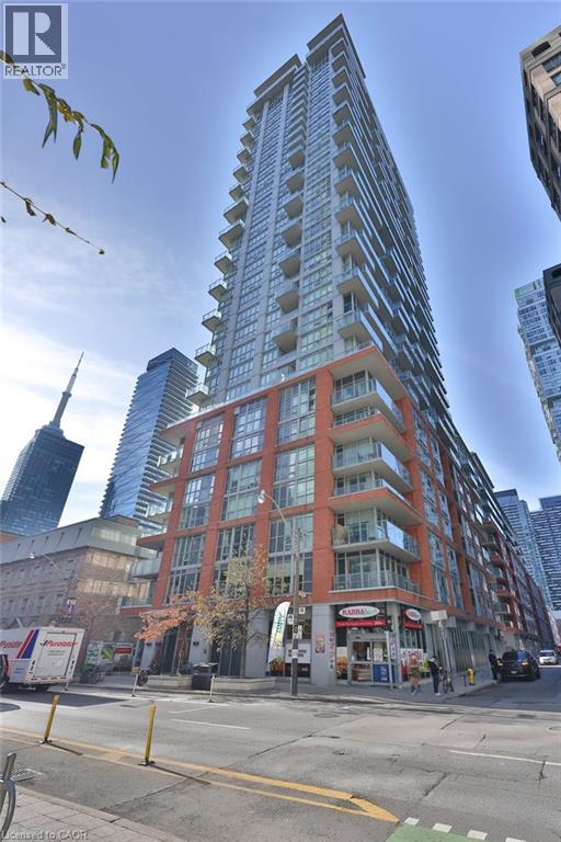 126 SIMCOE Street Unit# 705|Toronto, Ontario M5H4E6