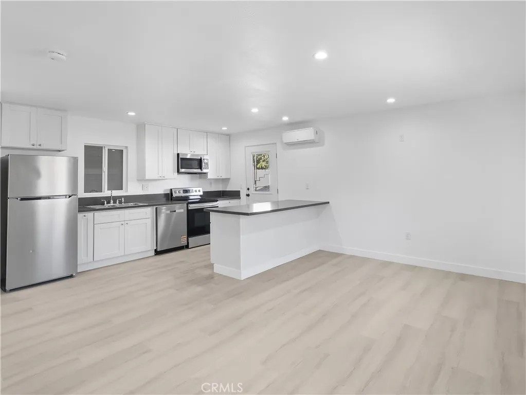 Additional image 40 of 8828 Chimineas Avenue, Northridge, CA 91325