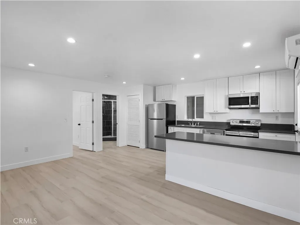 Additional image 2 of 8828 Chimineas Avenue, Northridge, CA 91325