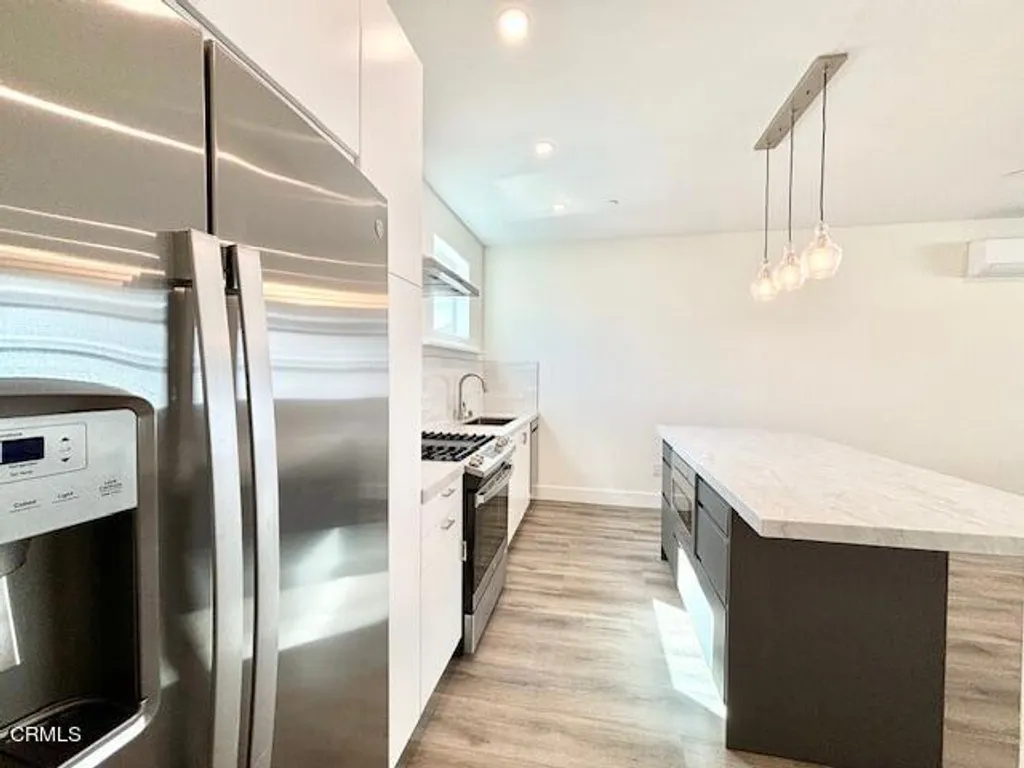 Additional image 8 of 127 S Santa Rosa Street Unit A, Ventura, CA 93001