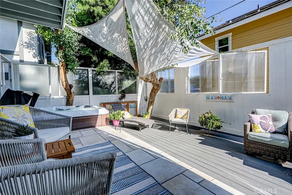 Additional image 93 of 718 S Broadway Unit C, Redondo Beach, CA 90277