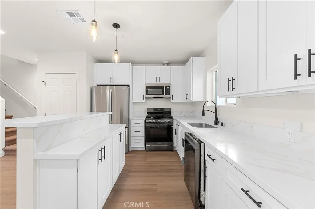 Additional image 14 of 902 W Hert Street, Colton, CA 92324