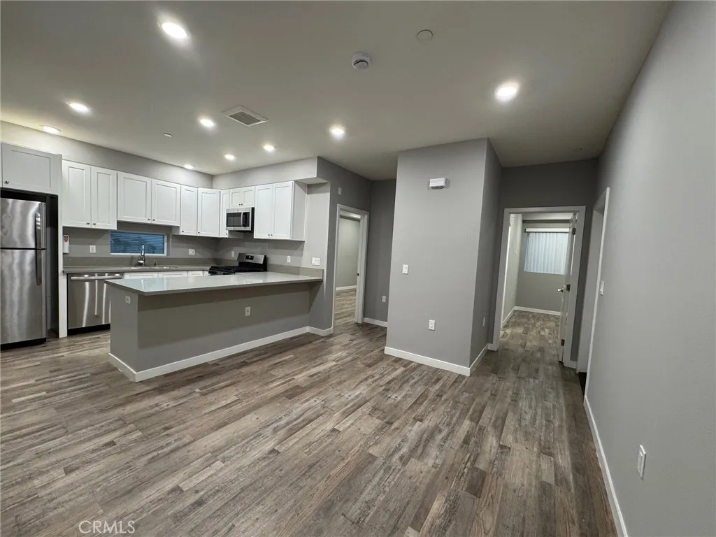 Additional image 5 of 623 N Normandie Avenue, Los Angeles, CA 90004