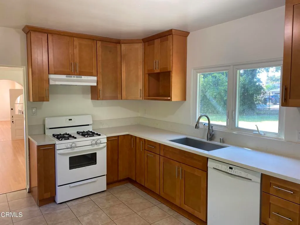 Additional image 8 of 4918 Commonwealth Avenue, La Canada Flintridge, CA 91011