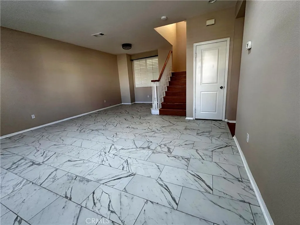 Additional image 4 of 23327 Clearwater Ln, Valencia, CA 91355