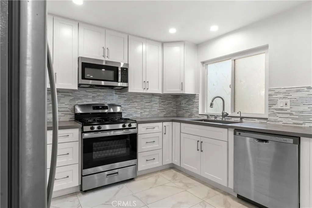 Additional image 70 of 552 Hahn Ave, Glendale, CA 91203