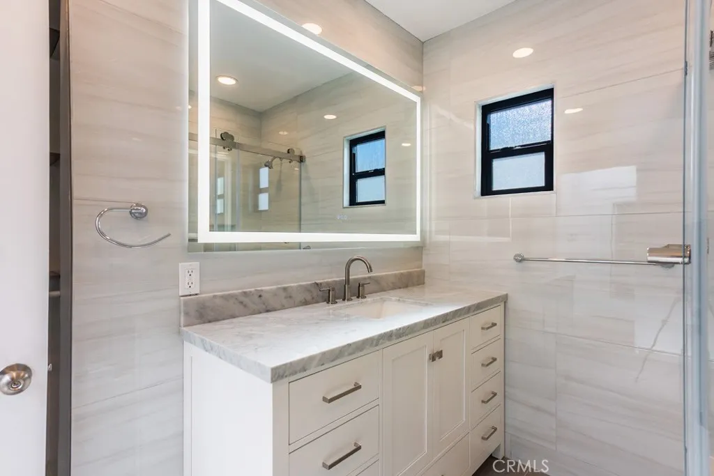 Additional image 31 of 128 S Harper Ave, Los Angeles, CA 90048