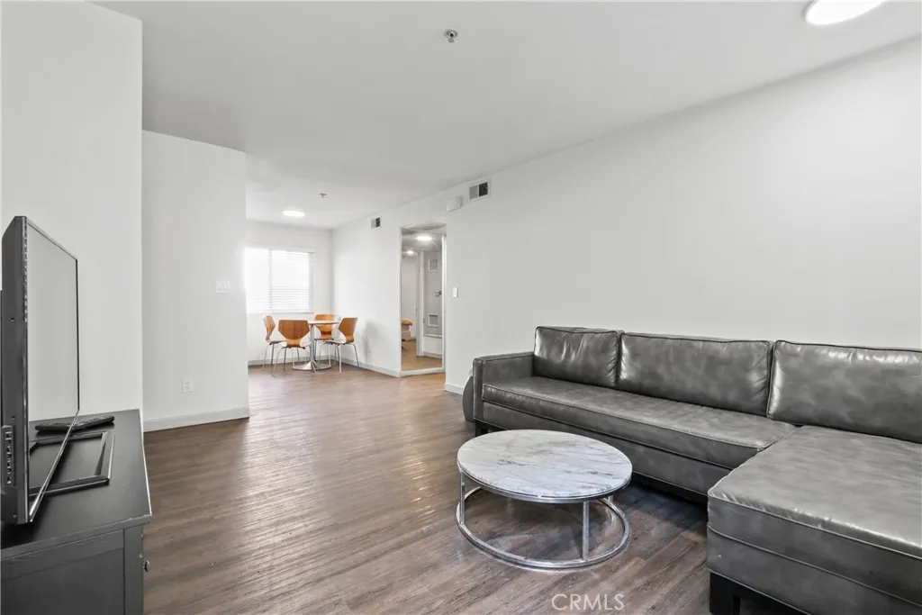 Additional image 3 of 112 N Primrose Ave Unit C, Alhambra, CA 91801