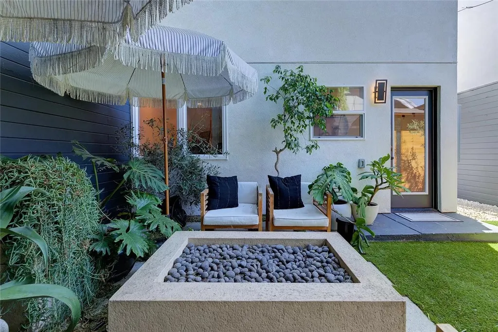 Additional image 3 of 2153 S West View Street, Los Angeles, CA 90016