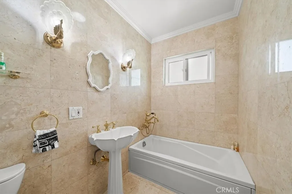 Additional image 28 of 1228 N La Cienega Boulevard Unit 203, West Hollywood, CA 90069