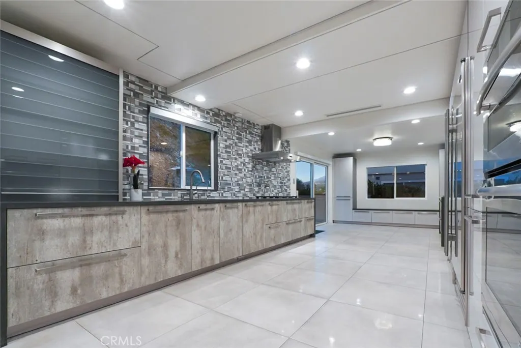 Additional image 58 of 3381 Oakmont View Dr, Glendale, CA 91208