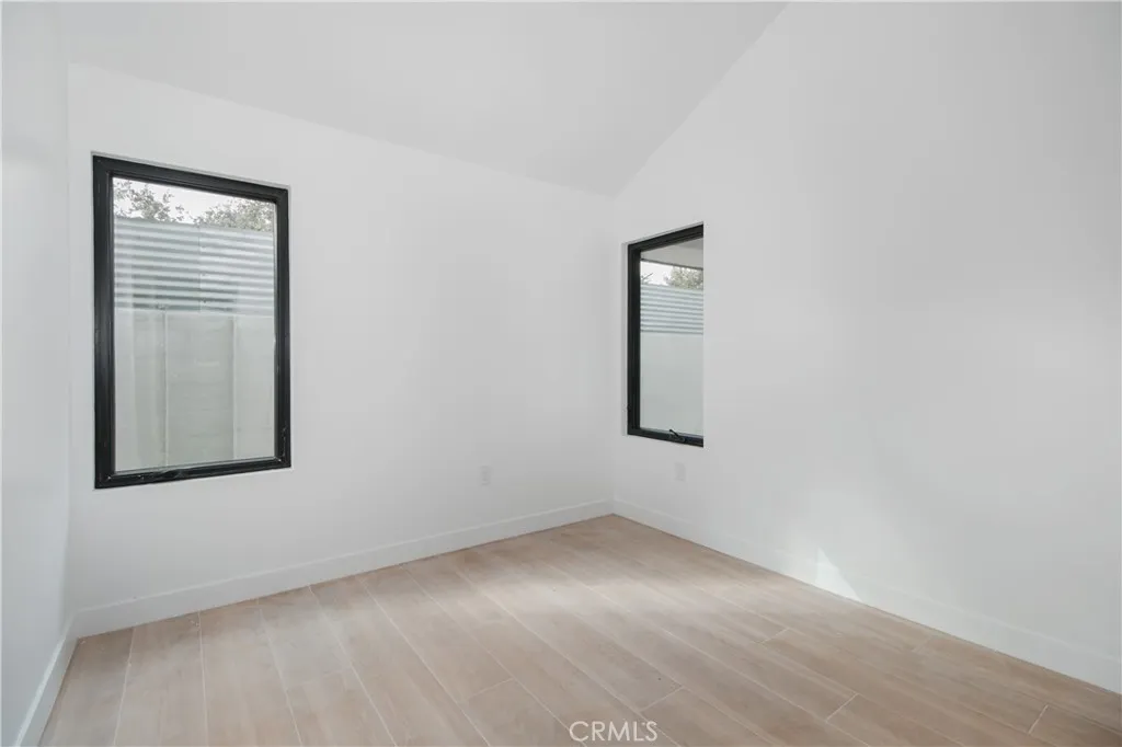 Additional image 17 of 8141 Hazeltine, Panorama City, CA 91402