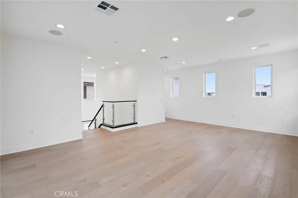 Additional image 21 of 128 Creation, Irvine, CA 92618