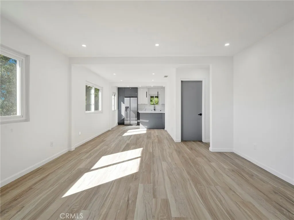 Additional image 8 of 727 Robinson, Los Angeles, CA 90026