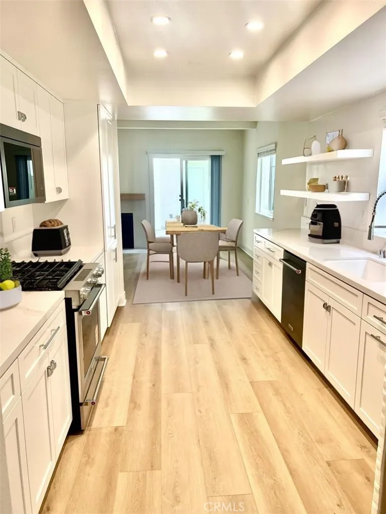 Additional image 7 of 204 18th, Huntington Beach, CA 92648