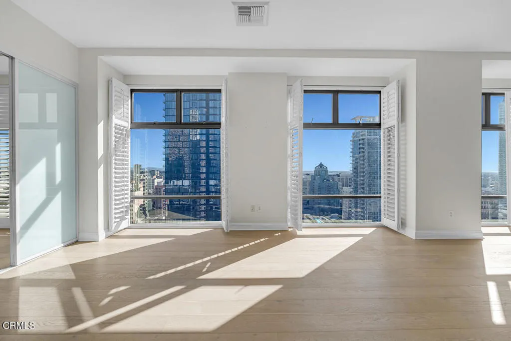 Additional image 85 of 801 S Grand Avenue Unit 1710, Los Angeles, CA 90017