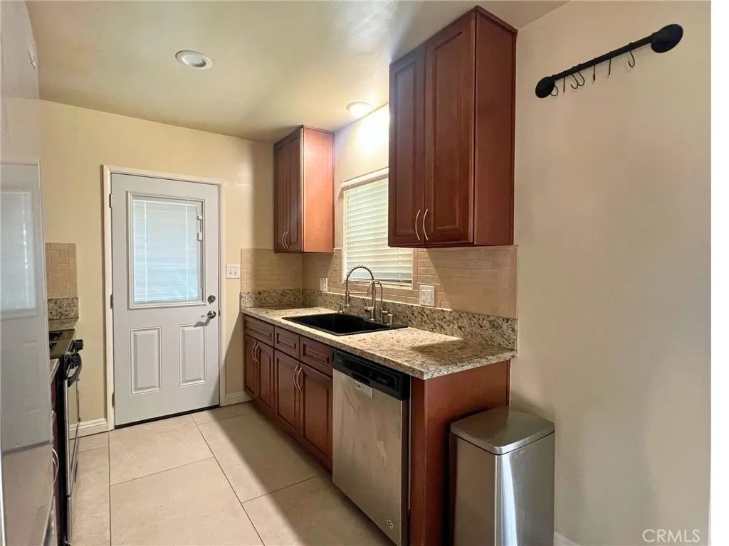 Additional image 9 of 174 S Grand Army Ave, San Jacinto, CA 92583