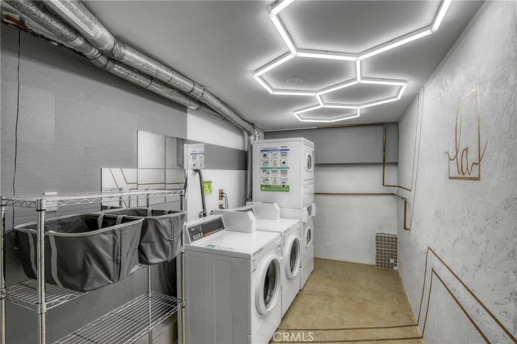 Additional image 18 of 6643 De Longpre Unit 5, Los Angeles, CA 90028