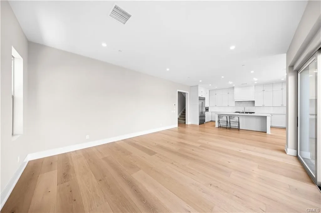 Additional image 46 of 130 mossvine, Irvine, CA 92618