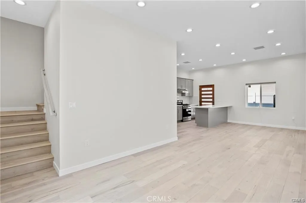 Additional image 4 of 11428 Erwin St, North Hollywood, CA 91606