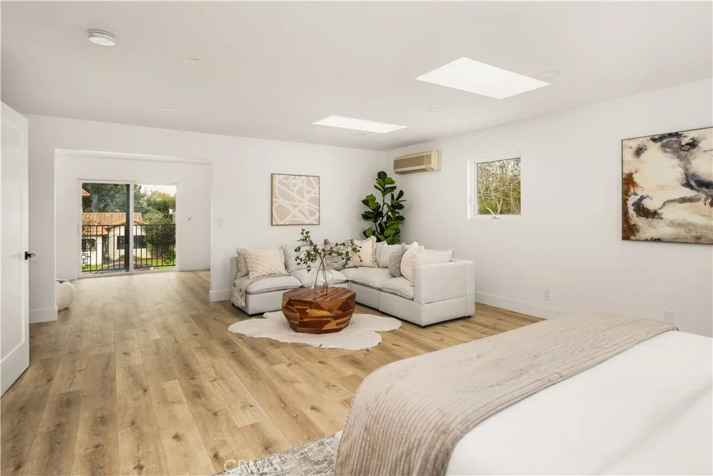 Additional image 104 of 2130 Kallin Ave, Long Beach, CA 90815