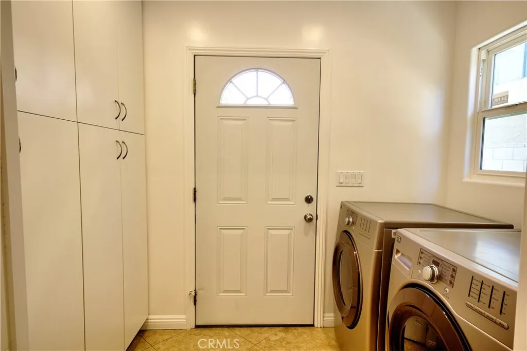 Additional image 8 of 1367 E Windsor Rd, Glendale, CA 91205