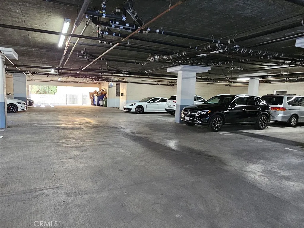 Additional image 3 of 214 S Alexandria Ave Unit 203, Los Angeles, CA 90004