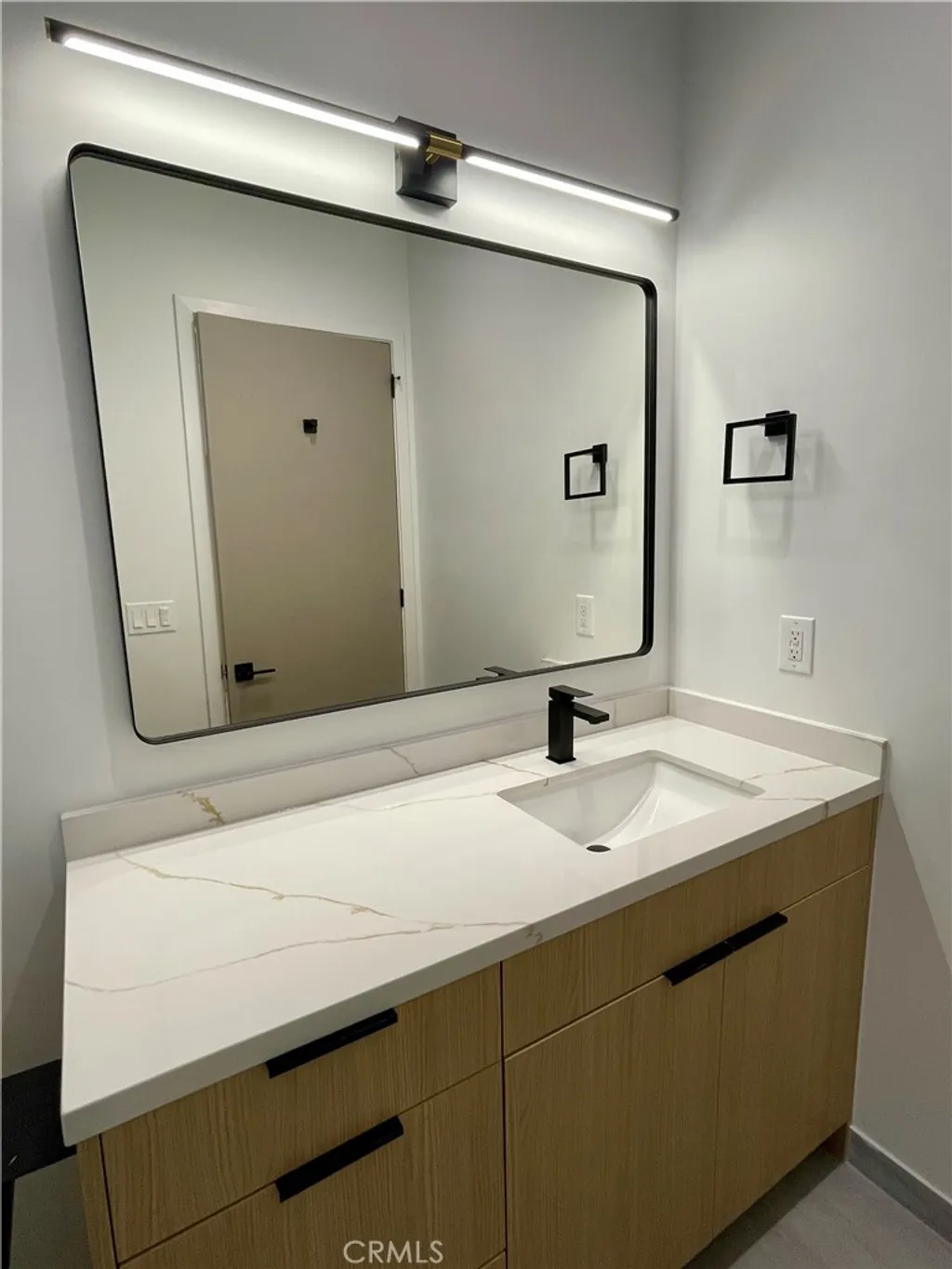 Additional image 20 of 613 W 41st Place, Los Angeles, CA 90037