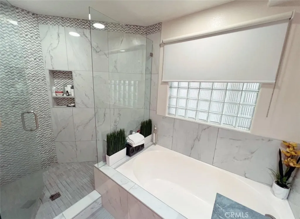 Additional image 13 of 2233 Martin Unit 207, Irvine, CA 92612