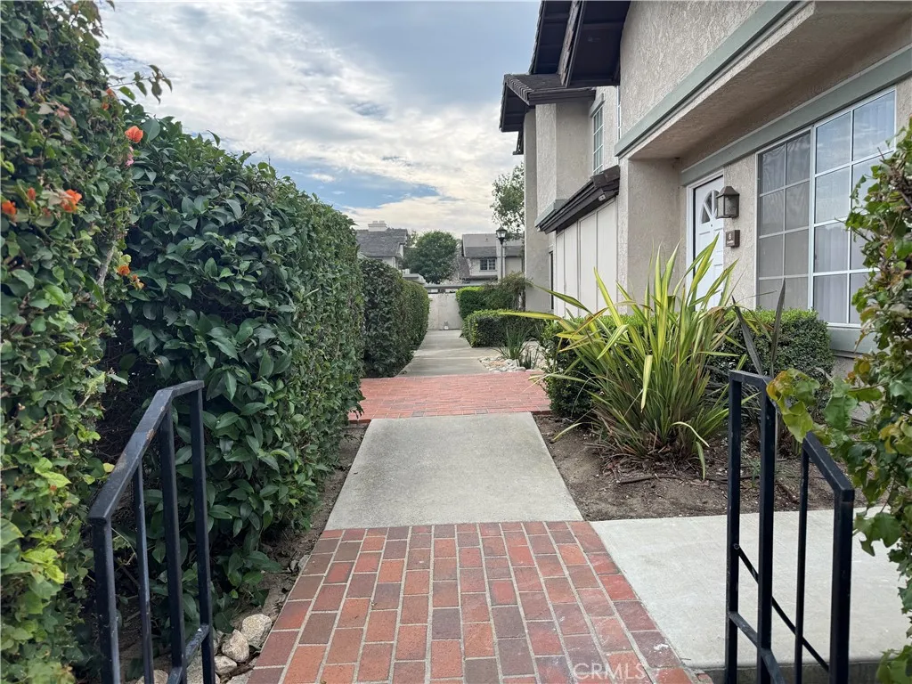 Additional image 6 of 6 Columbia Unit 2, Irvine, CA 92612