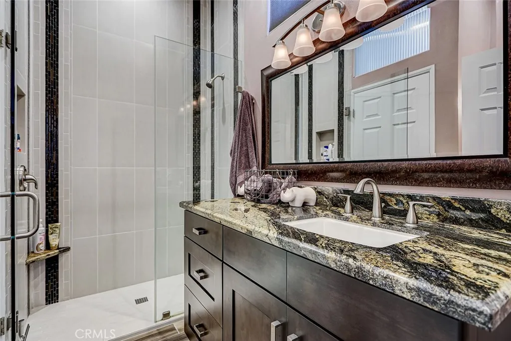 Additional image 88 of 718 S Broadway Unit C, Redondo Beach, CA 90277